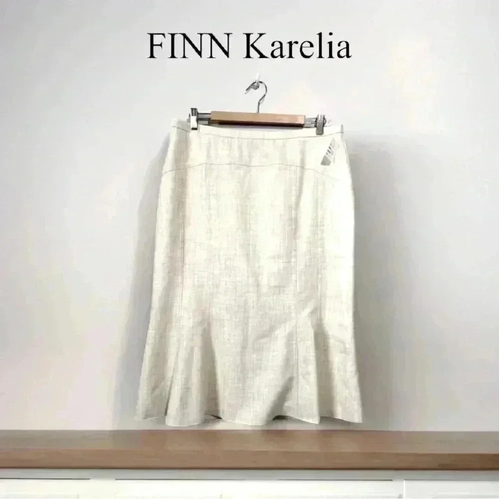 NWOT  Finnkarelia, Trapeze Skirt, Size 14, Beige 🌸